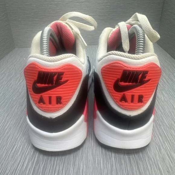 Nike Air Max 90 Sneakers Youth 7Y Women's 8.5 Retro Classic Running Shoes - Picture 4 of 9